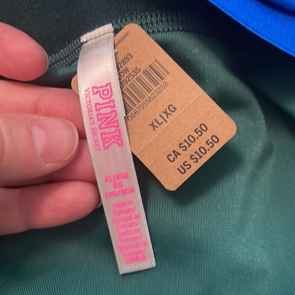 Lot of VS pink boyshort - Picture 4 of 4